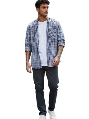 LEVI’S  button down shirt light plaid 100% cotton blue white L long sleeves